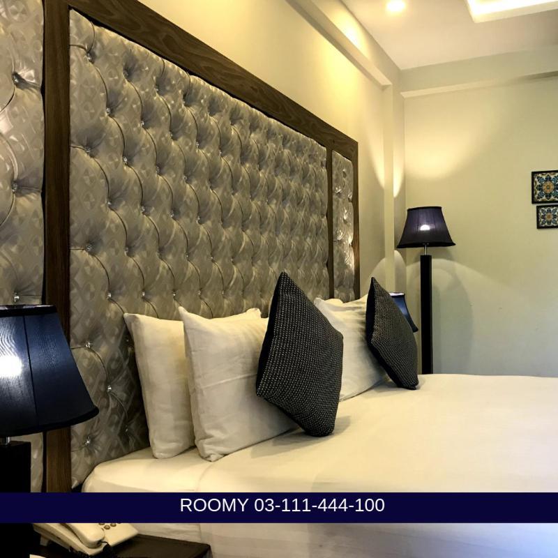 Roomy Atlas Islamabad Exterior photo