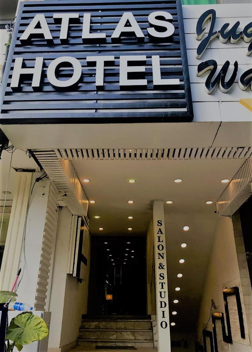 Roomy Atlas Islamabad Exterior photo