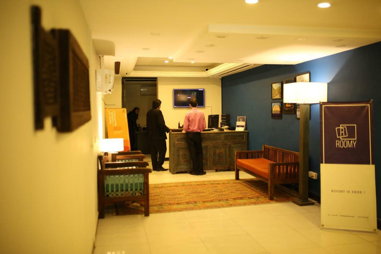 Roomy Atlas Islamabad Exterior photo